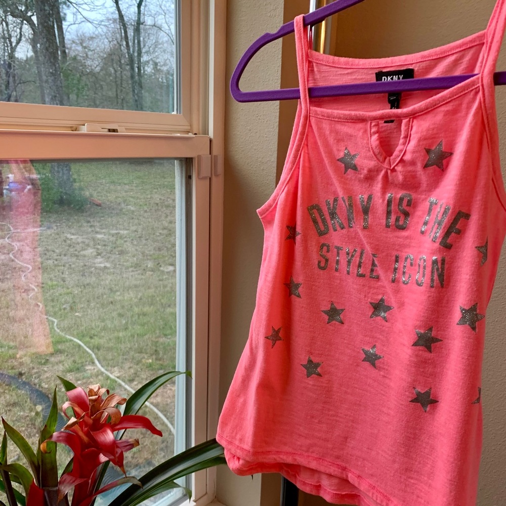 🌼DKNY Pink Girls Sleeveless Top (XL)🌼